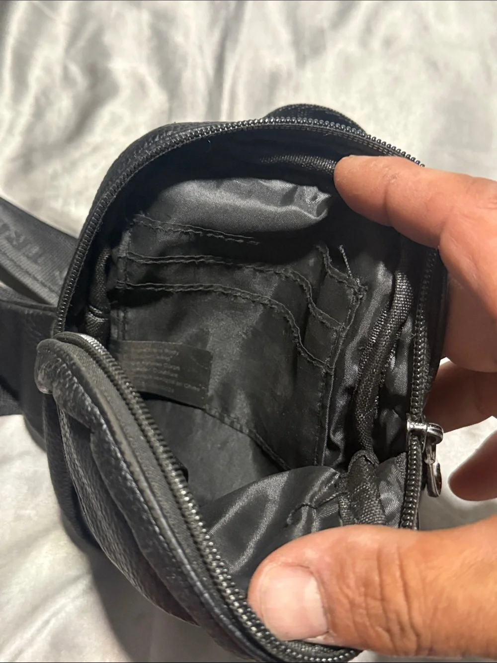 True Religion Black Crossbody Bag Buddha Logo‎ Small Shoulder Mini Zip Purse